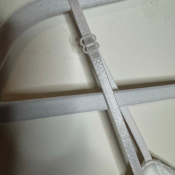 Lac Bleu White Lace V-Neck Dress Size Medium Sleeveless Adjustable Straps NWT - Picture 7 of 10